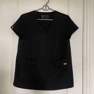 FIGS Womens Black Cusco Oversized Pockets Scrub Top // Size: S